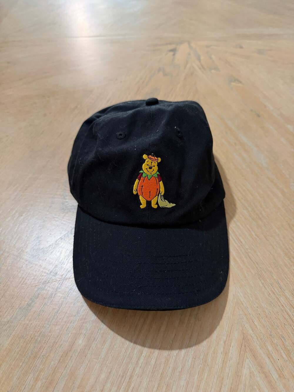 Disney Winnie the Pooh pumpkin hat black